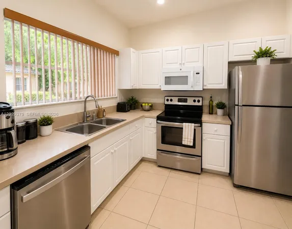 $2,150 | 3856 Southwest 48th Avenue, Unit 3856, Hollywood, FL 33023