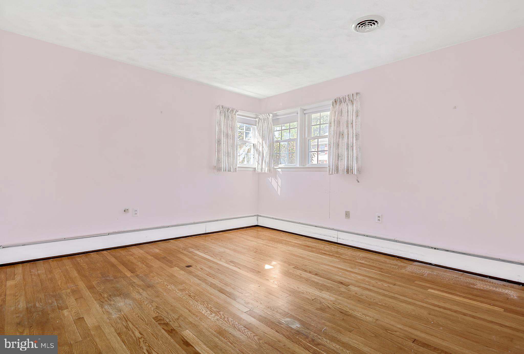 821 Woodberry Road York, PA 17403 - Photo 16 of 25 bedroom 2 - across from bedroom 1