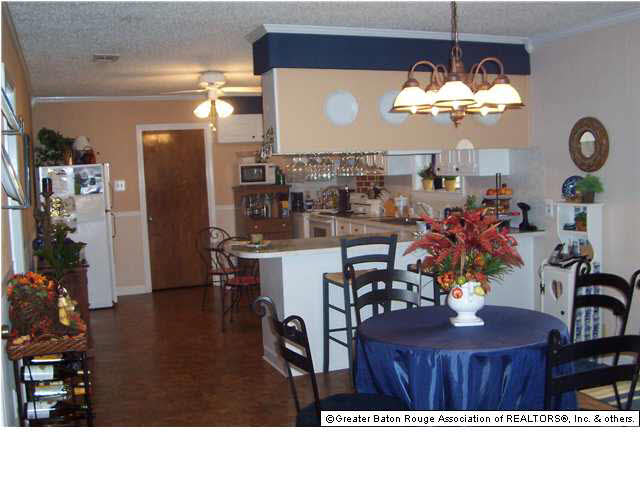 11643 Fairoak Avenue Baton Rouge, LA 70815 - Photo 2 of 8 Gallery Image 2