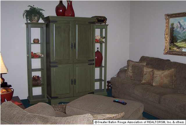 11643 Fairoak Avenue Baton Rouge, LA 70815 - Photo 6 of 8 Gallery Image 6