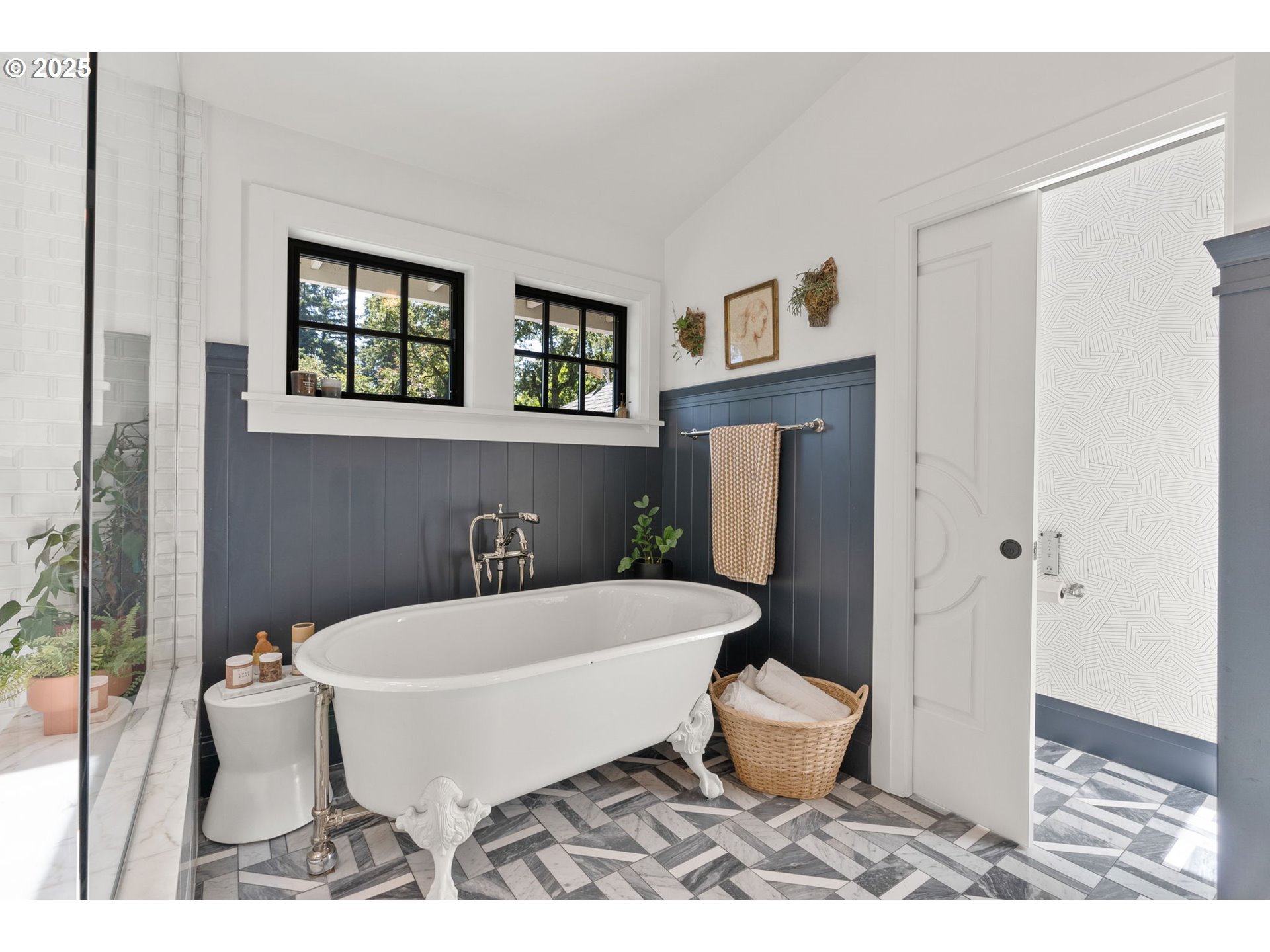 2008 South Military Road Portland, OR 97219 - Photo 35 of 48 Gallery Image 35