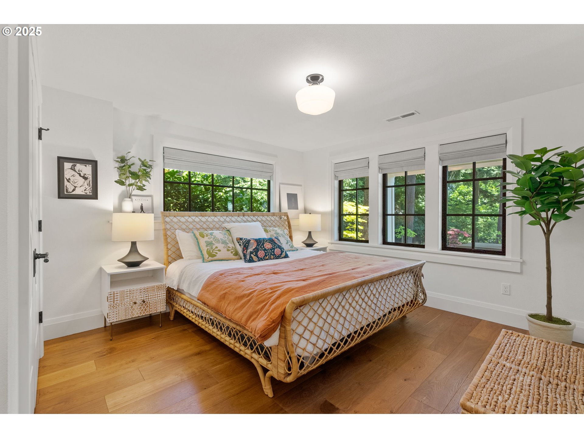 2008 South Military Road Portland, OR 97219 - Photo 43 of 48 Gallery Image 43