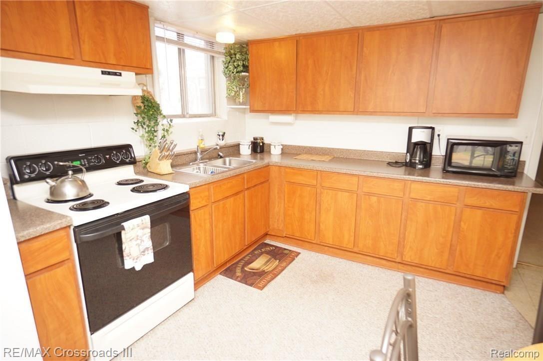 5620 Textile Road Ypsilanti, MI 48197 - Photo 54 of 68 2nd kitchen