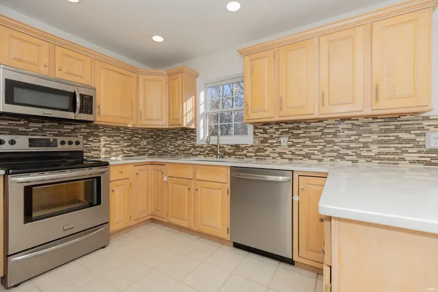 $418,950 | 3466 Eastbrooke Court, Newburgh, IN 47630