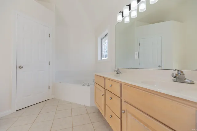 $418,950 | 3466 Eastbrooke Court, Newburgh, IN 47630