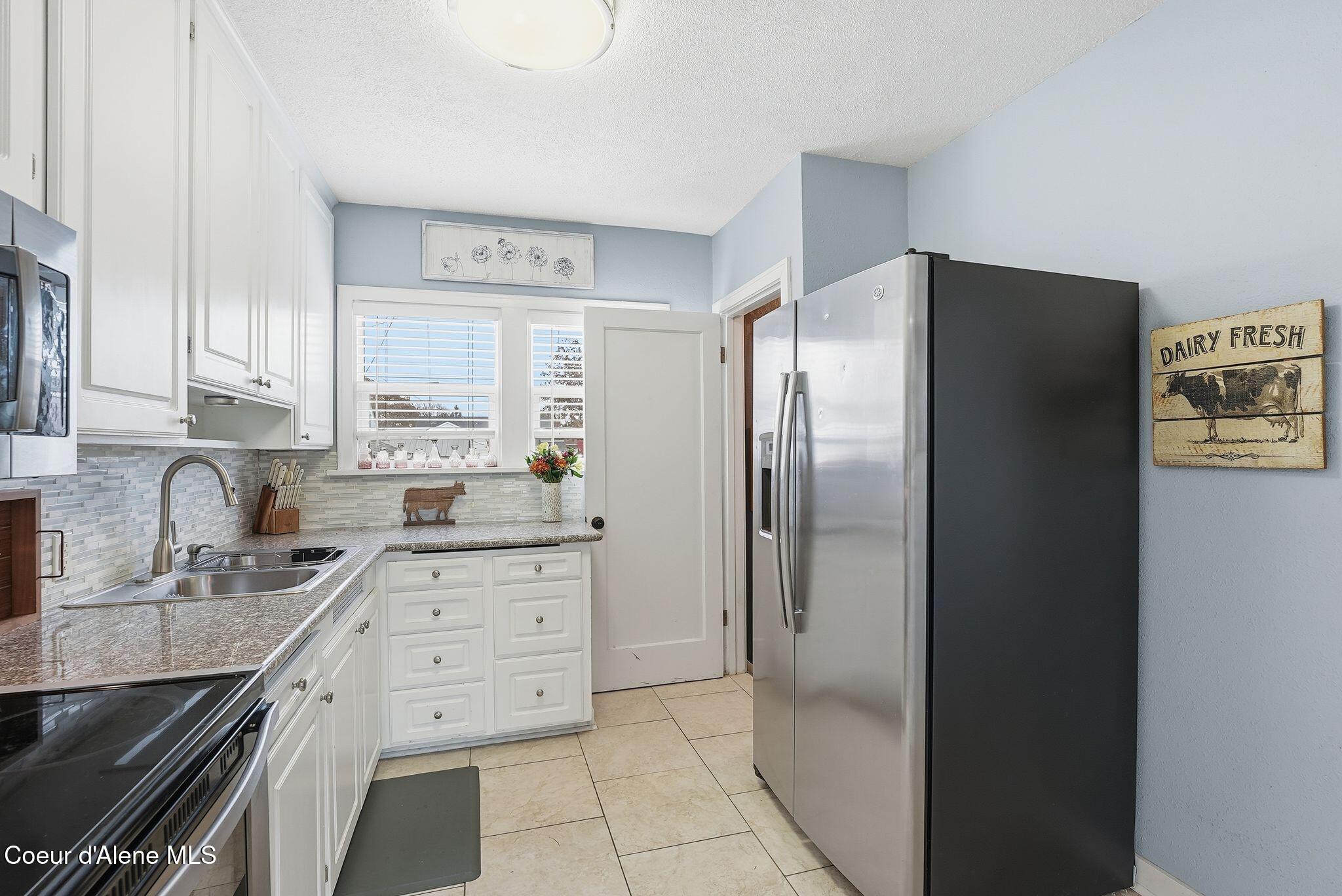 5018 North Stevens Street Spokane, WA 99205 - Photo 9 of 31 Inside-Media-Stevens-10