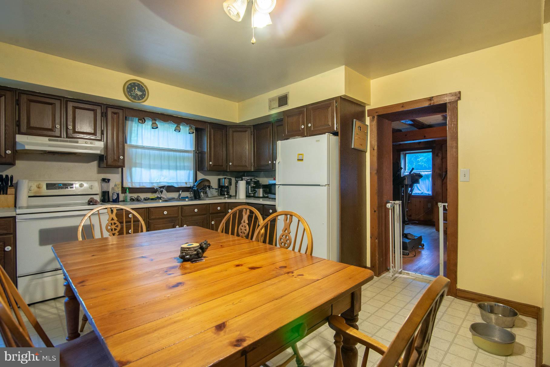 57 Mathews Road Delta, PA 17314 - Photo 11 of 28 Gallery Image 11