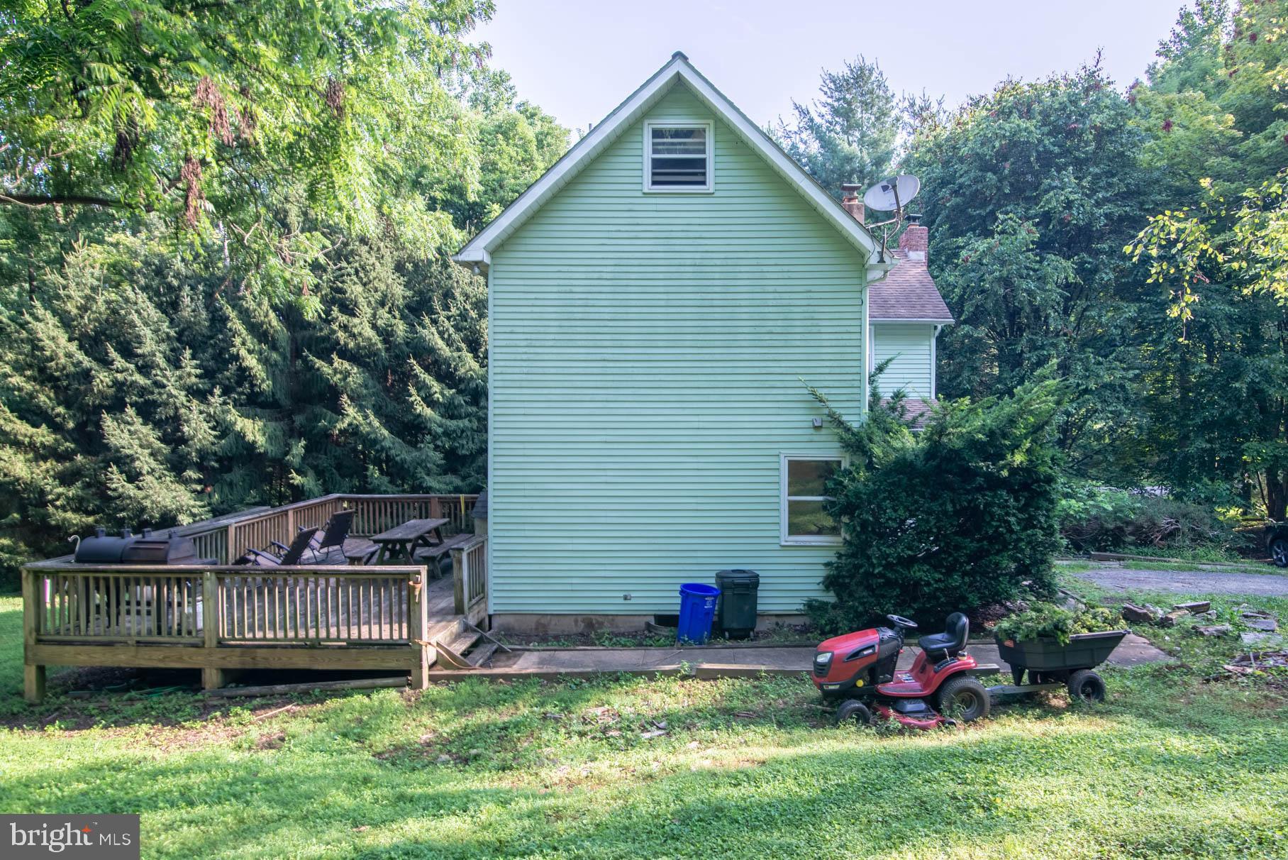 57 Mathews Road Delta, PA 17314 - Photo 3 of 28 Gallery Image 3