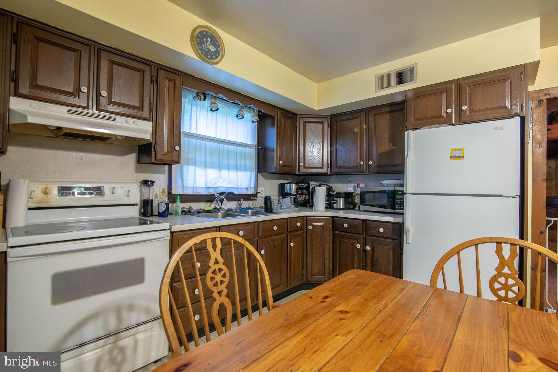 57 Mathews Road Delta, PA 17314 - Photo 10 of 28 Gallery Image 10