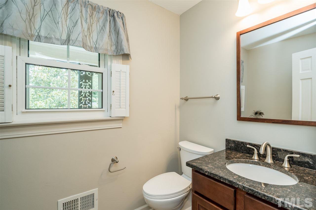 4217 Boxwood Road Raleigh, NC 27612 - Photo 7 of 26