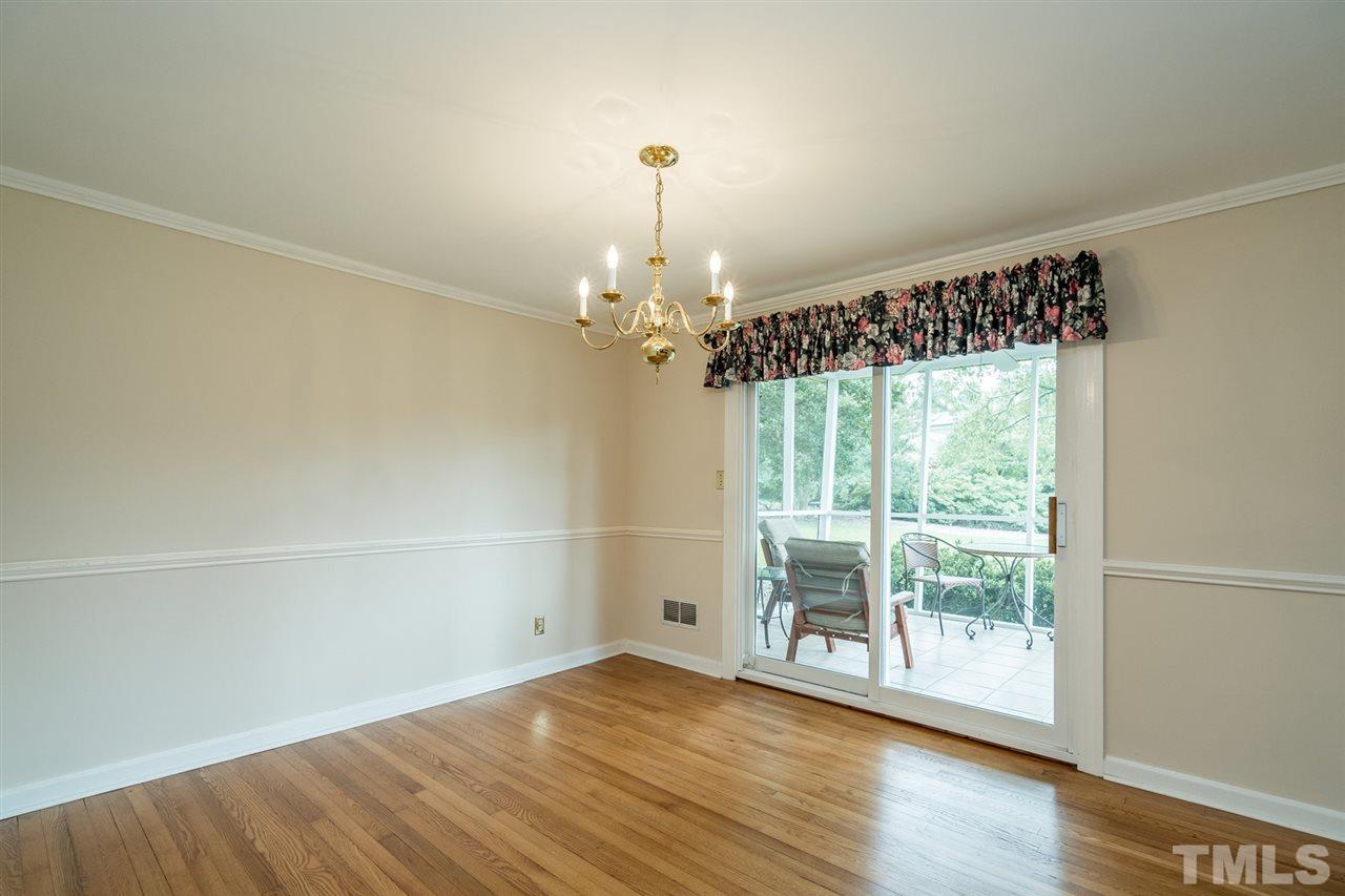 4217 Boxwood Road Raleigh, NC 27612 - Photo 8 of 26