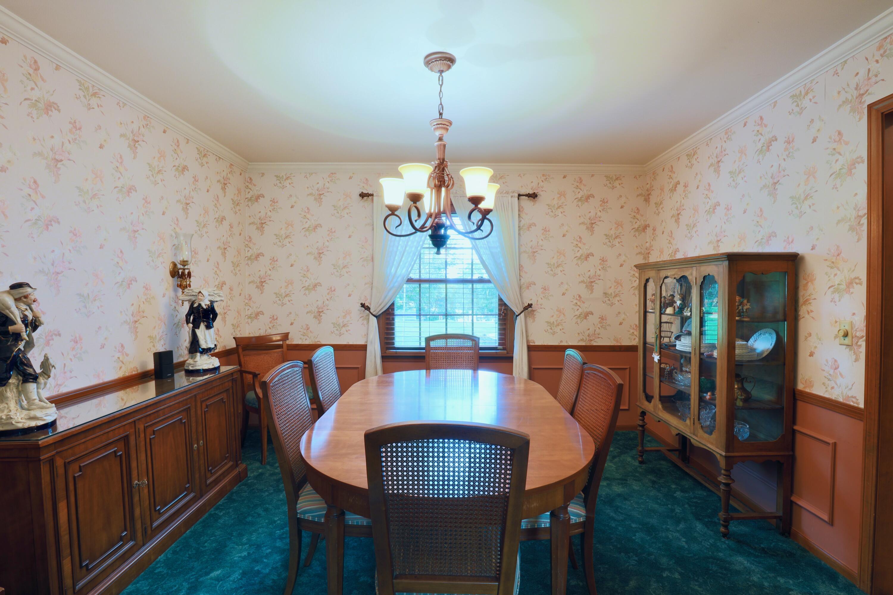 249 Orchard View Road Northeast Lancaster, OH 43130 - Photo 8 of 39 Dining Room
