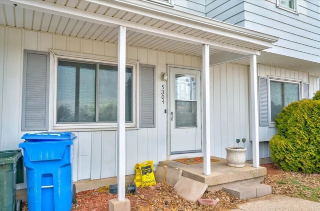 $590,000 | 5302 Williamsburg Way, Fitchburg, WI 53719