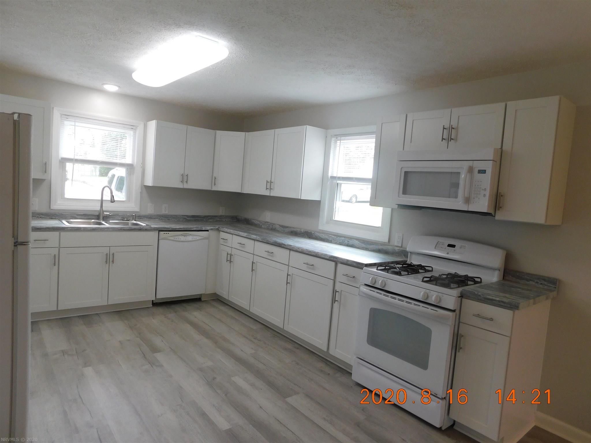 7463 Ridge Road Radford, VA 24141 - Photo 11 of 25 Gallery Image 11