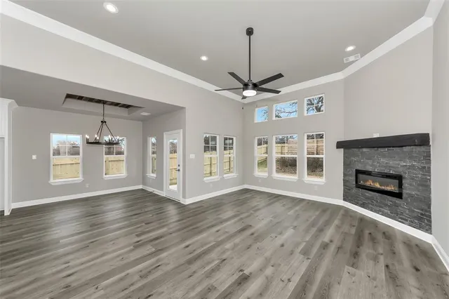 $445,000 | 404 Betchan Drive, Lake Dallas, TX 75065