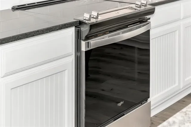 $445,000 | 404 Betchan Drive, Lake Dallas, TX 75065