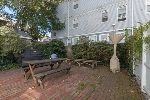 $799,000 | 515 Franklin Street, Unit 4, Cambridge, MA 02139