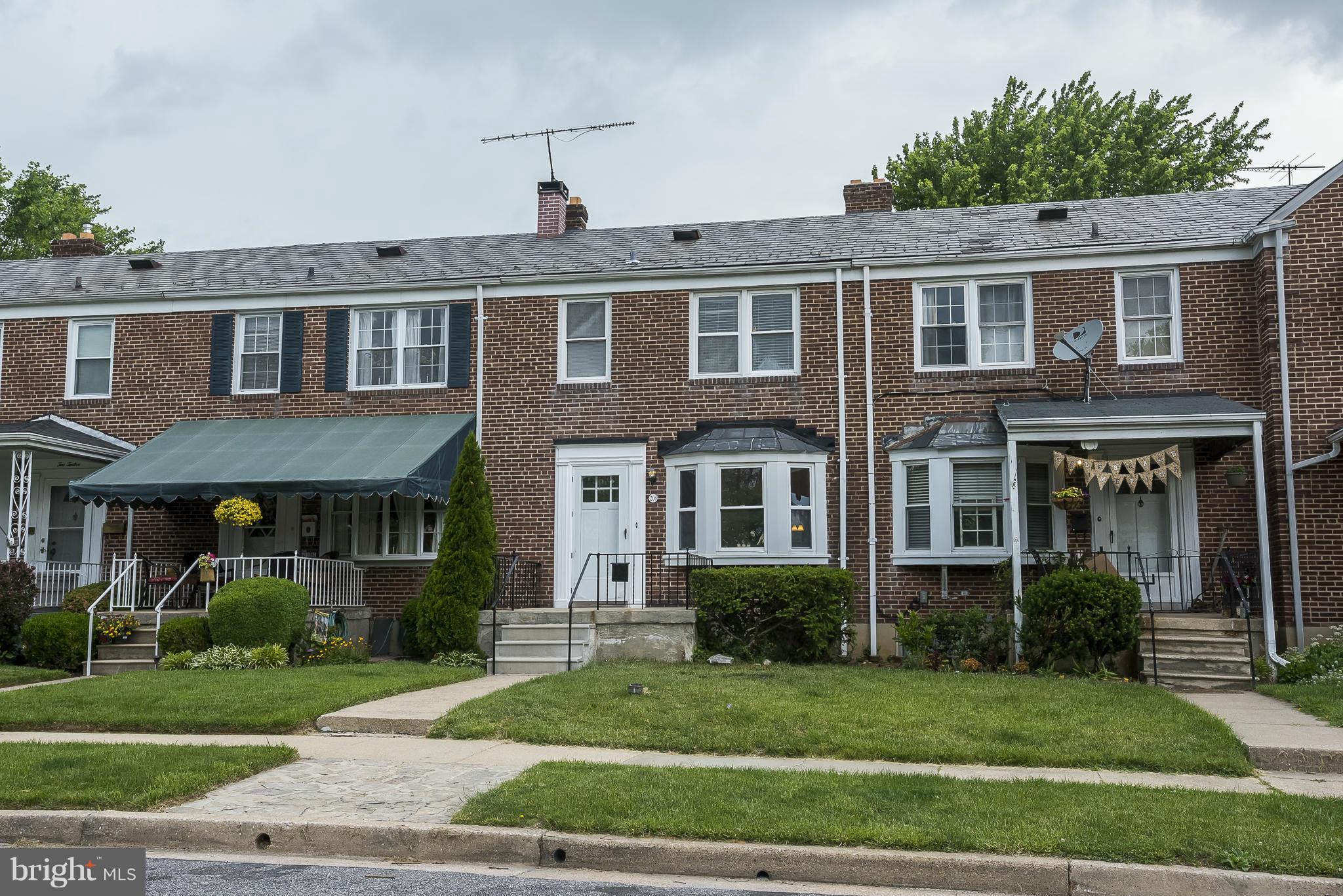 208 Blakeney Road Baltimore, MD 21228 - Photo 2 of 26 Exterior (Front)