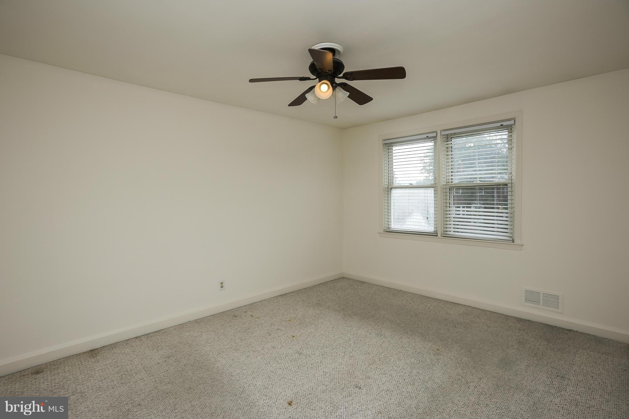 208 Blakeney Road Baltimore, MD 21228 - Photo 12 of 26 Bedroom (Master)
