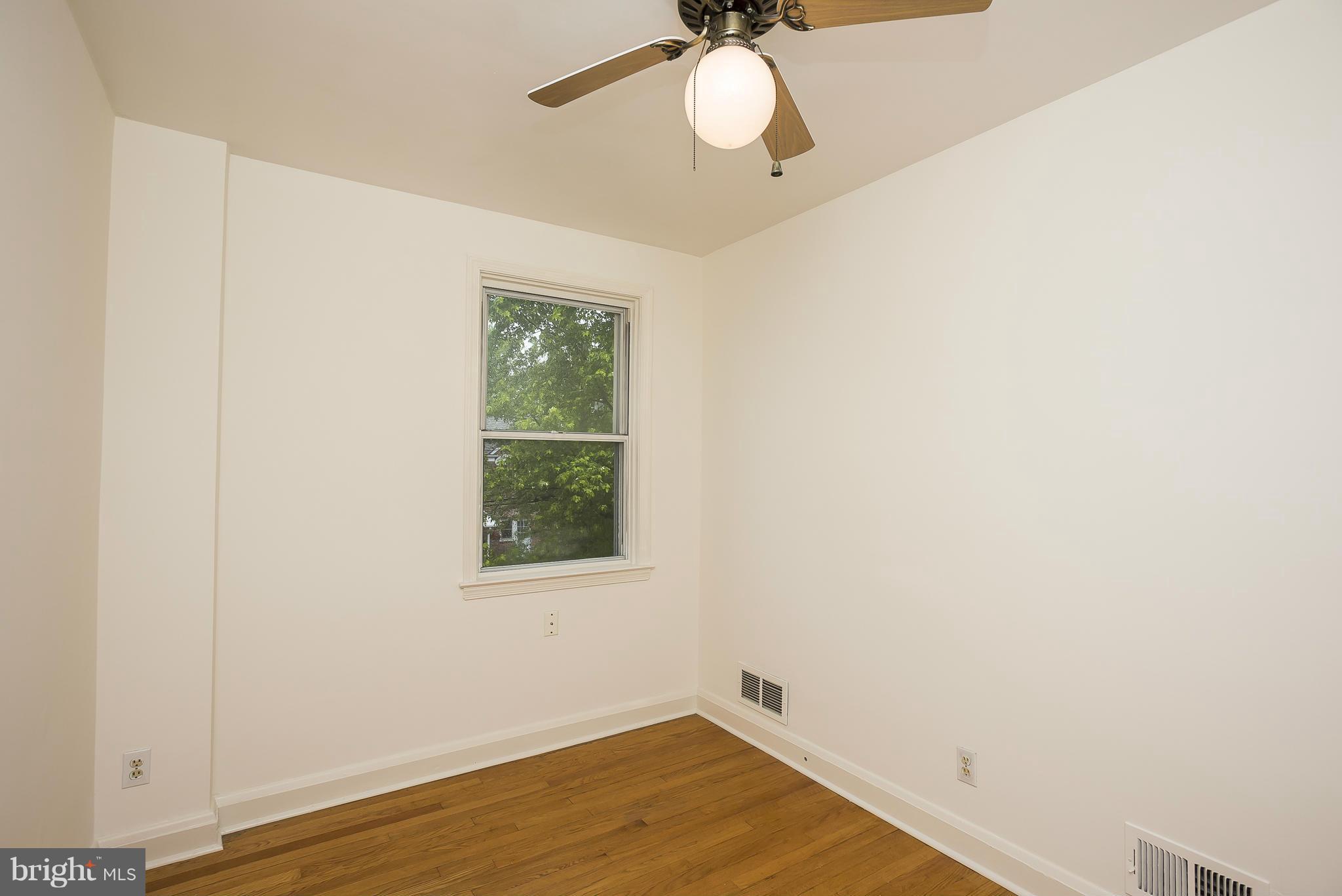 208 Blakeney Road Baltimore, MD 21228 - Photo 15 of 26 Bedroom