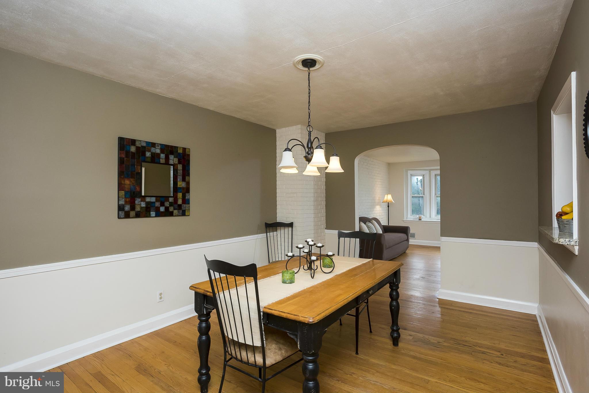 208 Blakeney Road Baltimore, MD 21228 - Photo 7 of 26 Dining Room