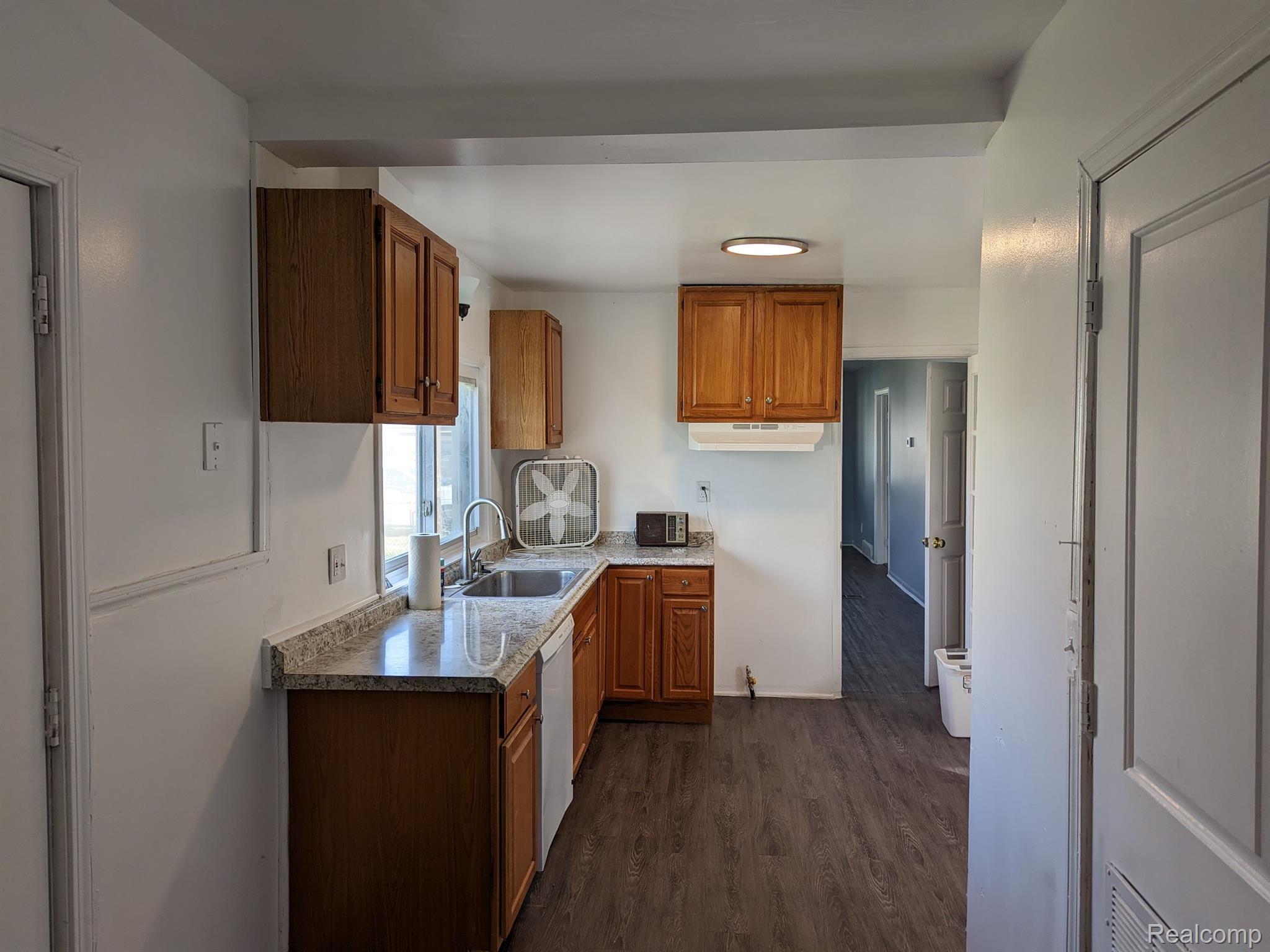 4356 Spring Hill Avenue Inkster, MI 48141 - Photo 13 of 26 Kitchen toward interior
