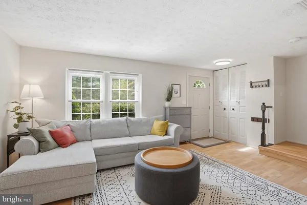 $534,900 | 12100 Purple Sage Court, Reston, VA 20194