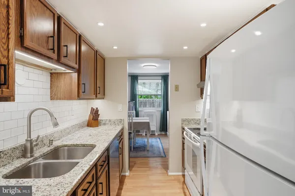 $534,900 | 12100 Purple Sage Court, Reston, VA 20194