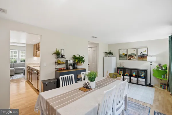 $534,900 | 12100 Purple Sage Court, Reston, VA 20194