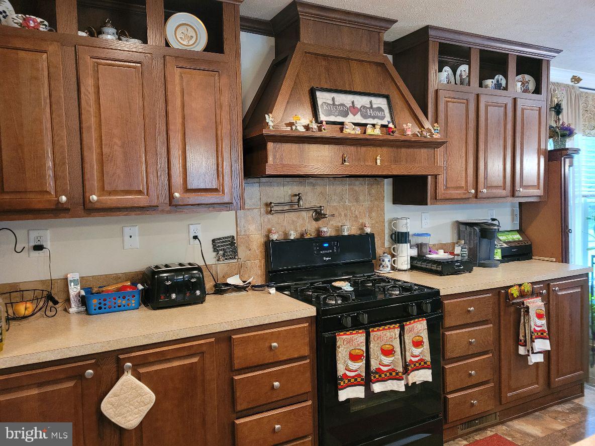5809 Homestead Street Salisbury, MD 21801 - Photo 7 of 33 Abundant Kitchen cabinets