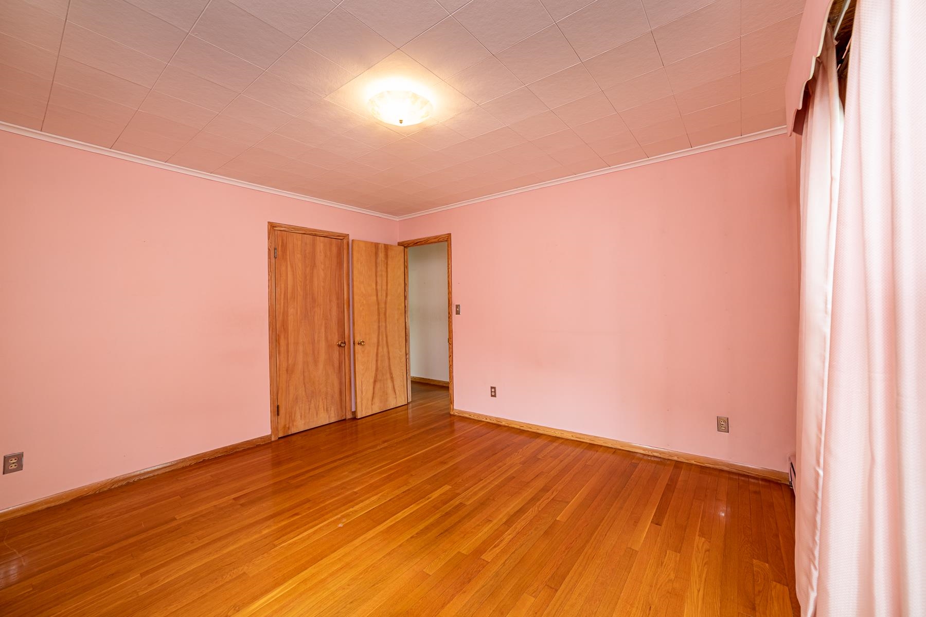 337 Champlain Street Berlin, NH 03570 - Photo 14 of 19