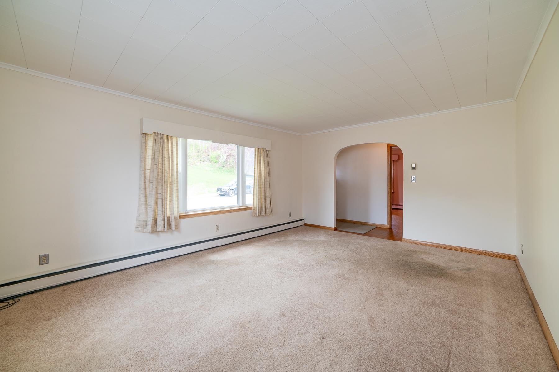 337 Champlain Street Berlin, NH 03570 - Photo 9 of 19