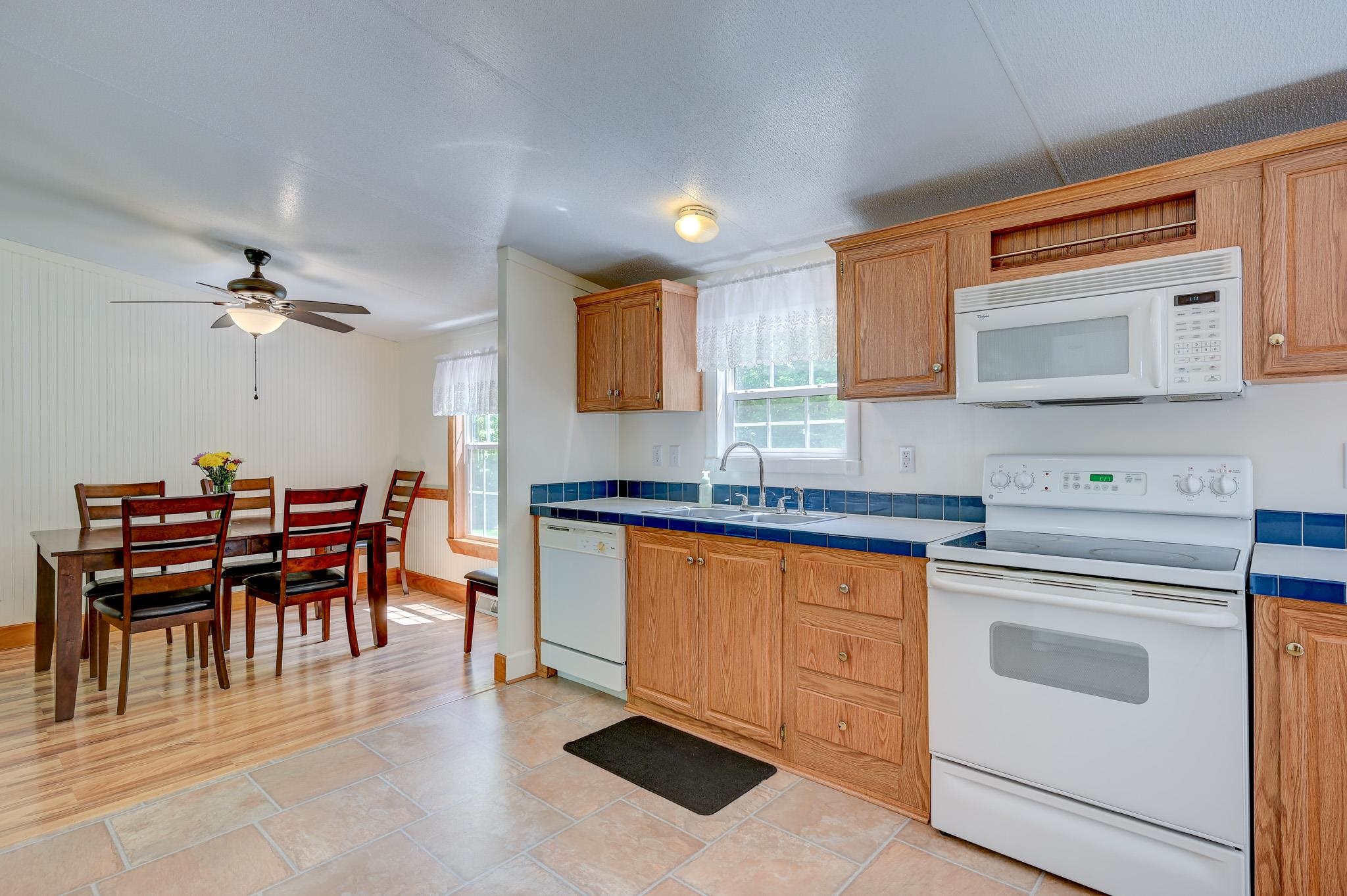 129 Sidetrack Road Conway, NH 03860 - Photo 14 of 40