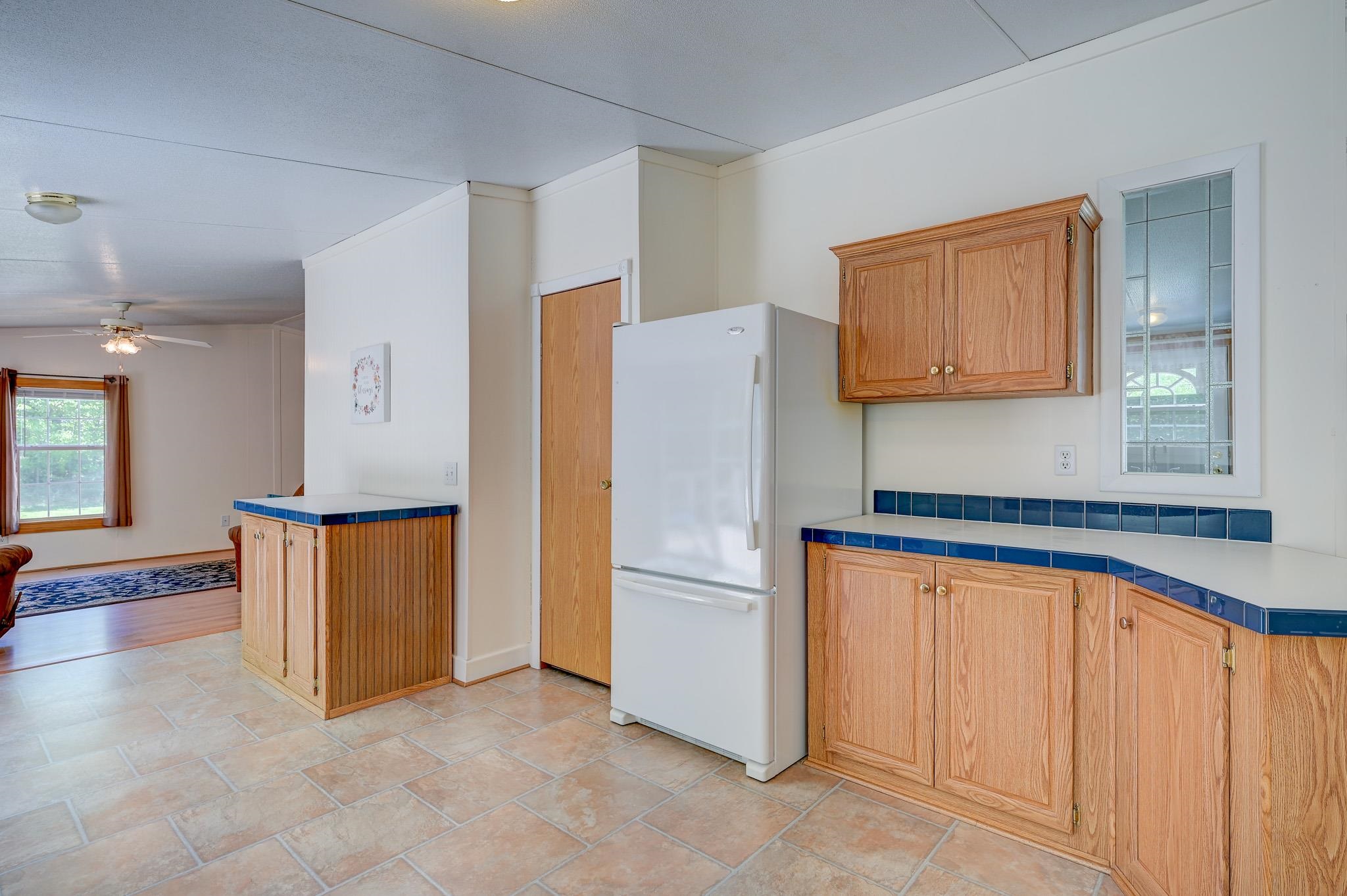 129 Sidetrack Road Conway, NH 03860 - Photo 15 of 40