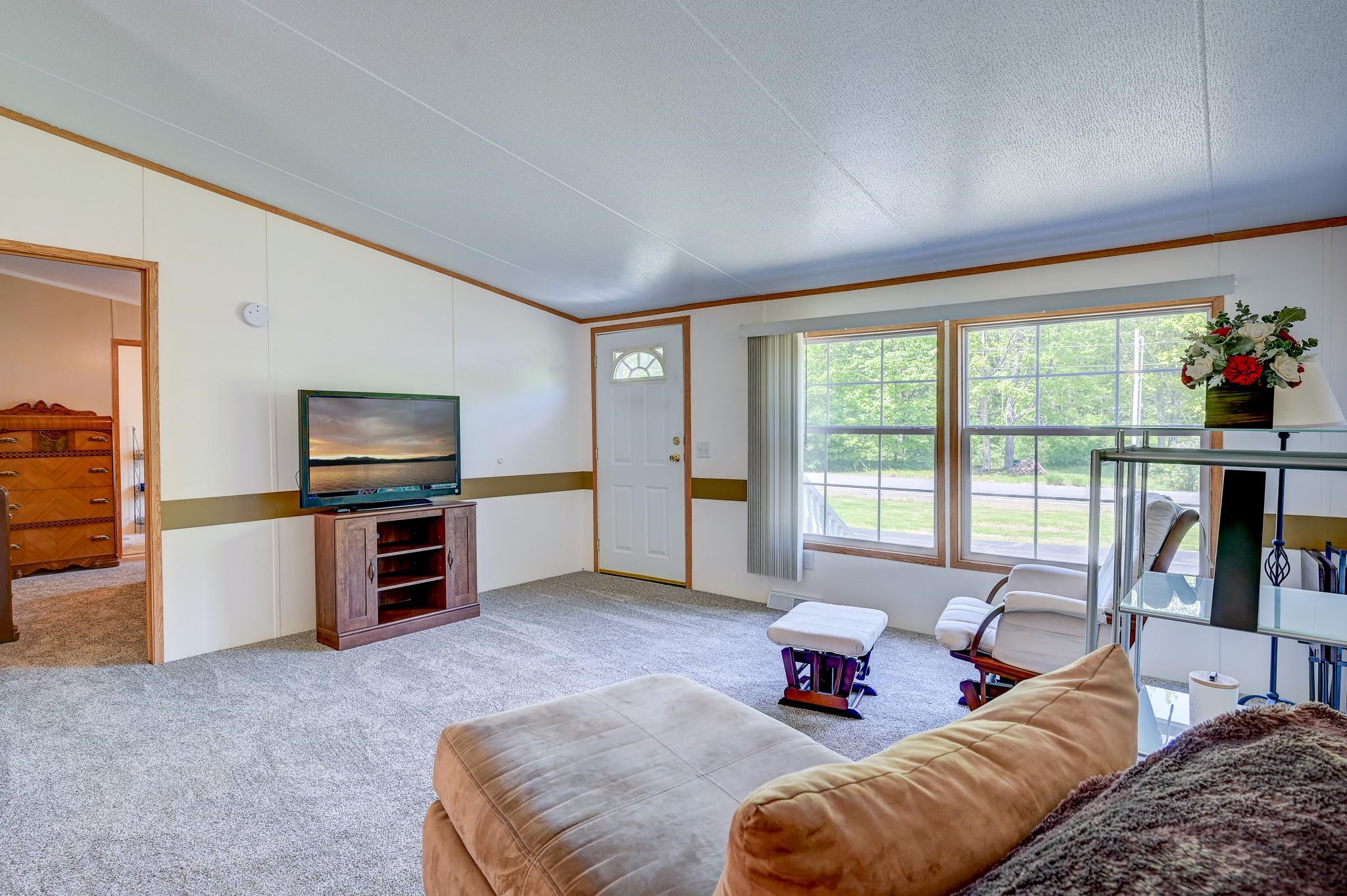 129 Sidetrack Road Conway, NH 03860 - Photo 19 of 40