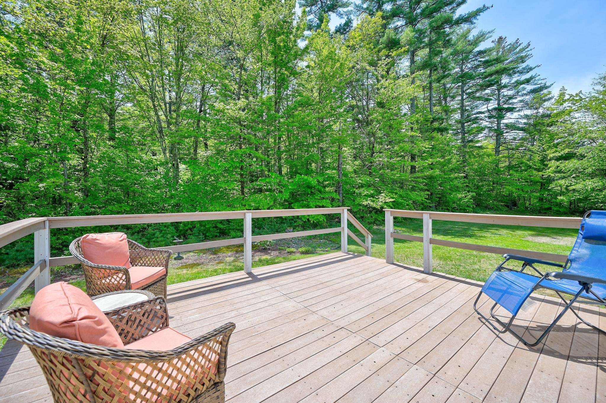 129 Sidetrack Road Conway, NH 03860 - Photo 5 of 40