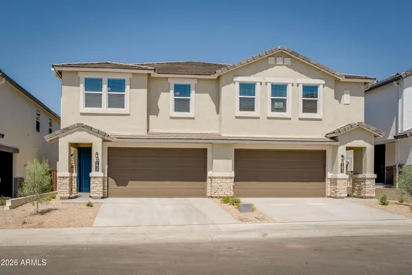 $3,100 | 9817 South 12th Street, Phoenix, AZ 85042