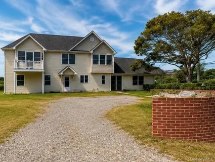 $1,099,999 | 300 South Snedecor Avenue, Bayport, NY 11705