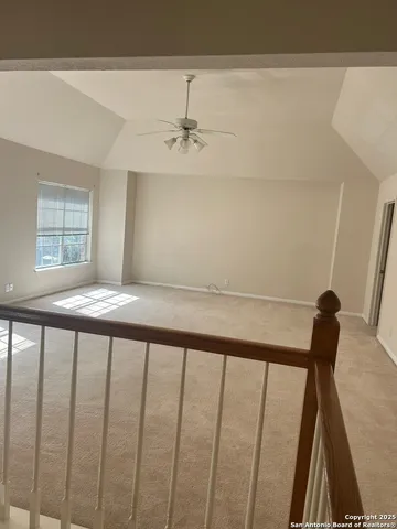 a view of entryway with window