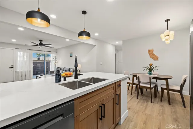 $629,500 | 3591 Ruffin Road, Unit 125, San Diego, CA 92123