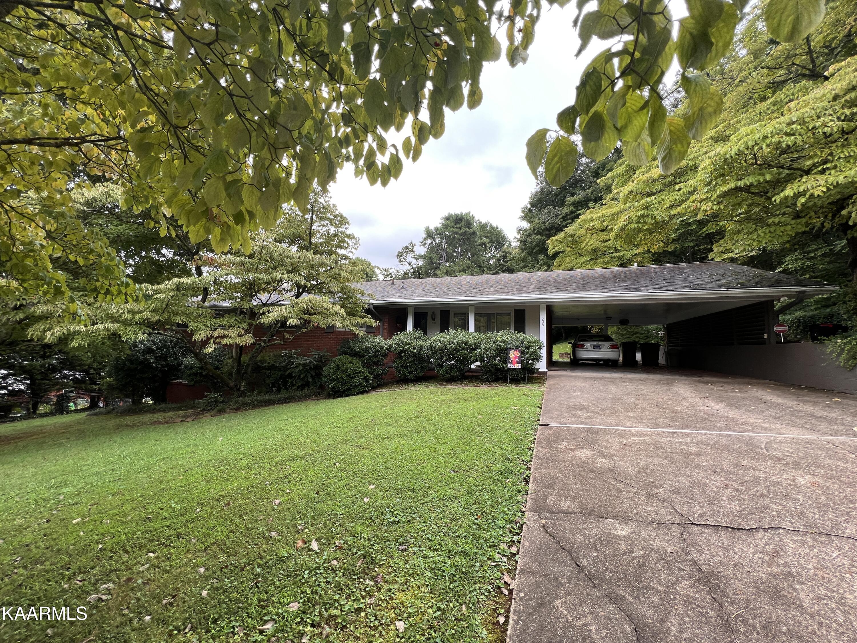 508 Busbee Road Knoxville, TN 37920 - Photo 2 of 55 IMG_8407