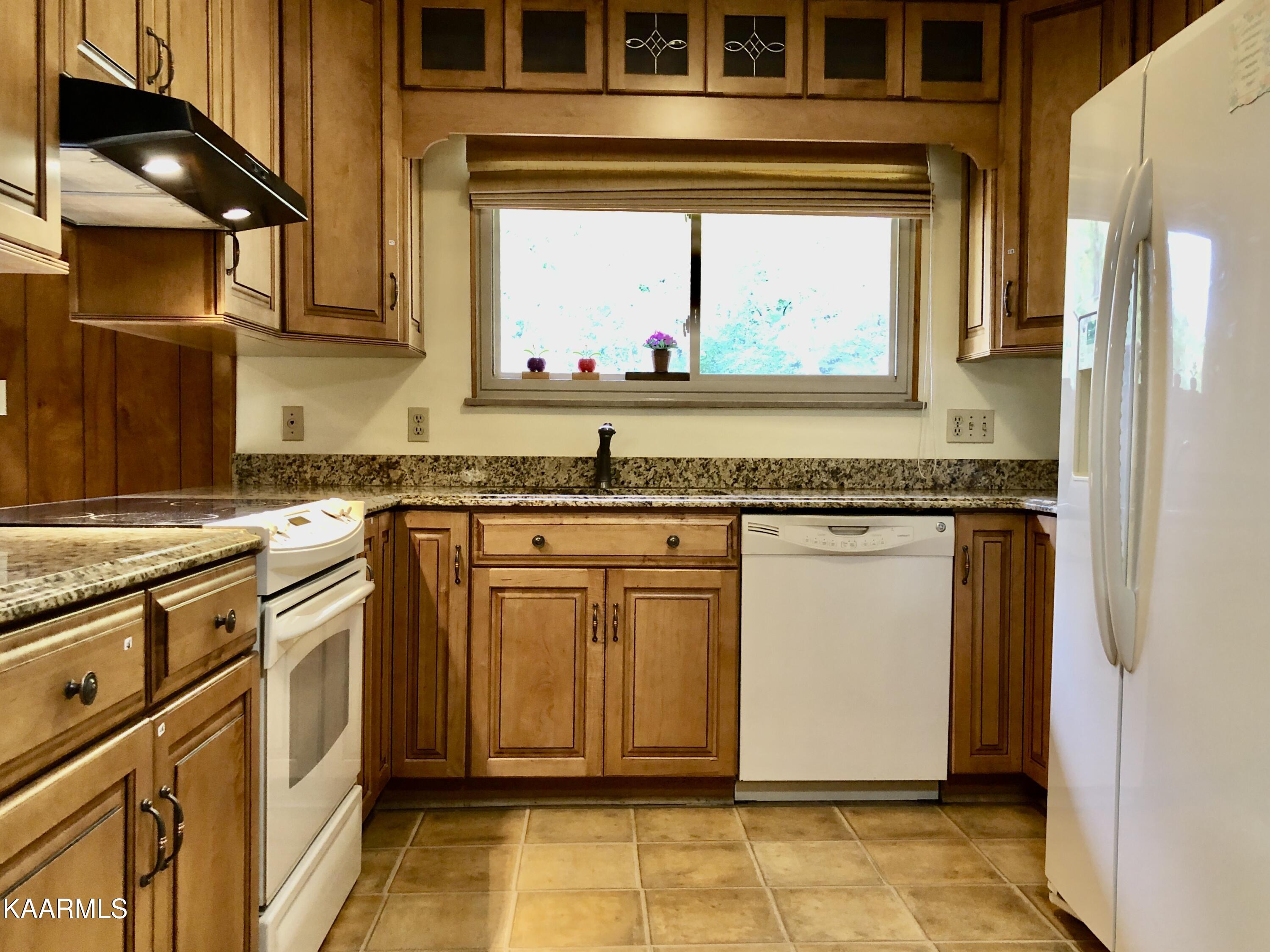 508 Busbee Road Knoxville, TN 37920 - Photo 27 of 55 IMG_9712
