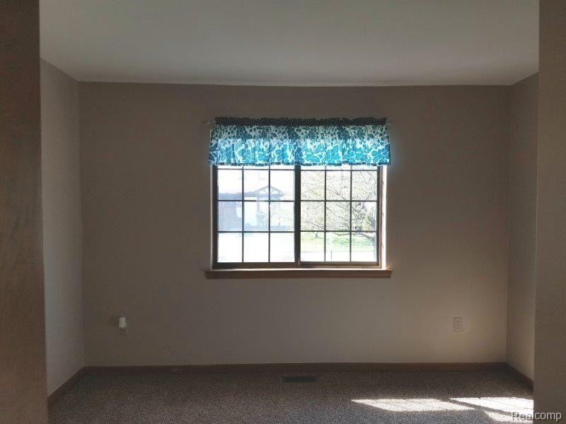 5369 Rene Drive Warren, MI 48091 - Photo 5 of 14