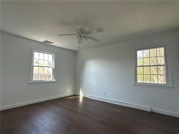 $4,000 | 11 Pocono Road, Middletown, RI 02842