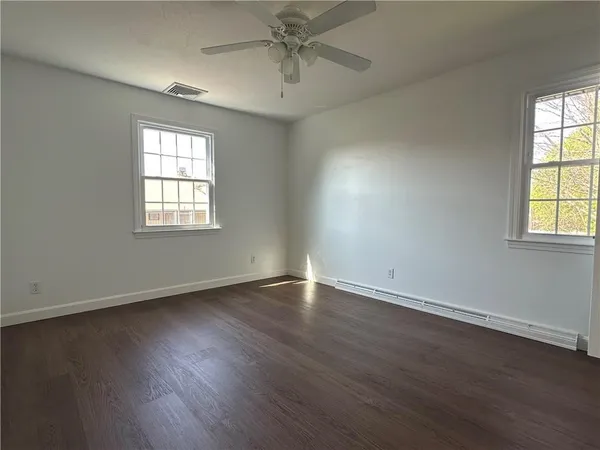 $4,000 | 11 Pocono Road, Middletown, RI 02842