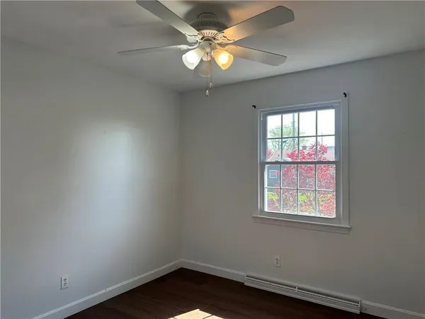 $4,000 | 11 Pocono Road, Middletown, RI 02842