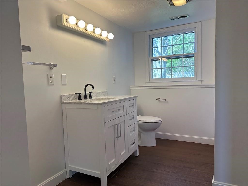 11 Pocono Road Middletown, RI 02842 - Photo 39 of 47