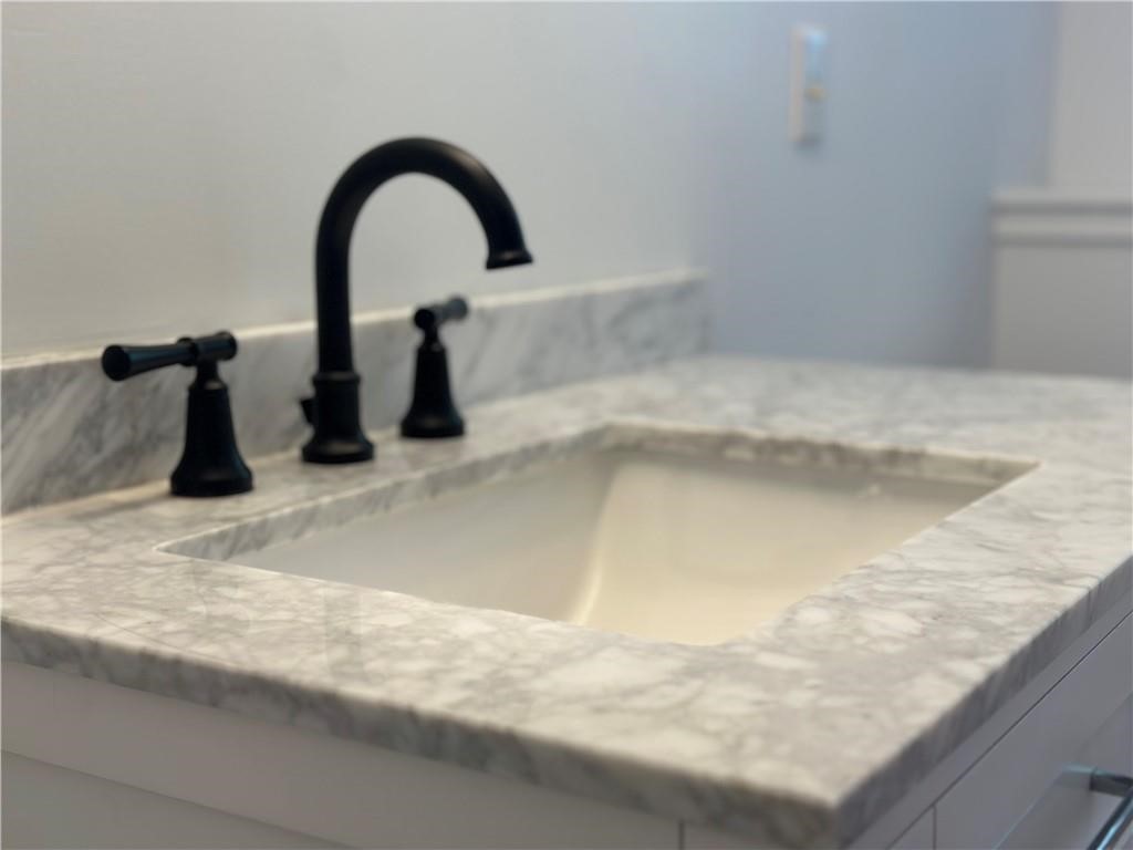 11 Pocono Road Middletown, RI 02842 - Photo 40 of 47