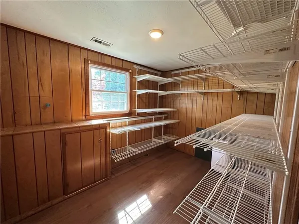 $4,000 | 11 Pocono Road, Middletown, RI 02842