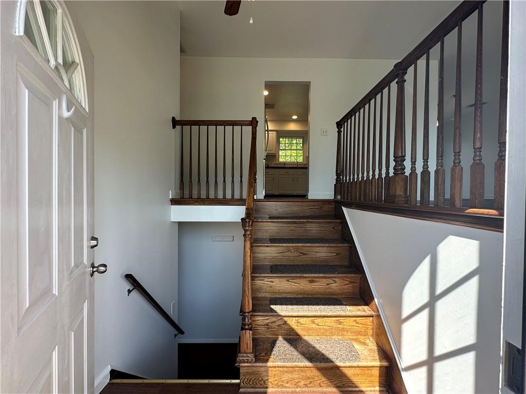 11 Pocono Road Middletown, RI 02842 - Photo 5 of 47